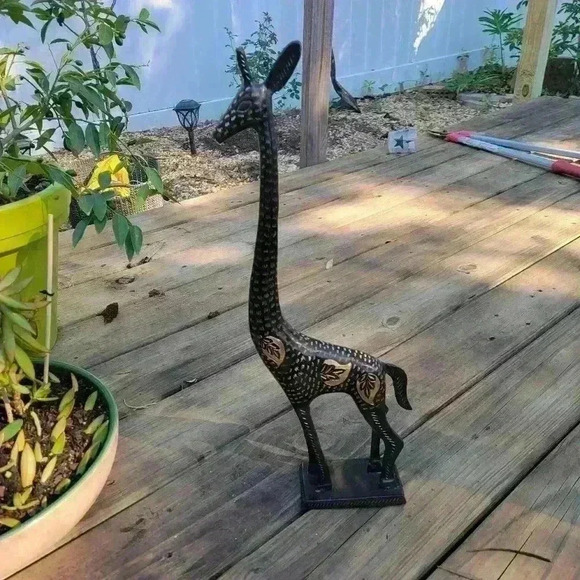 Other - Big Giraffe Figure Decor Brass Tall 19" IN Black / Gold  Tone Leaves Stand